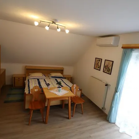 Homestay Gastehaus Ulbl Kitzeck im Sausal